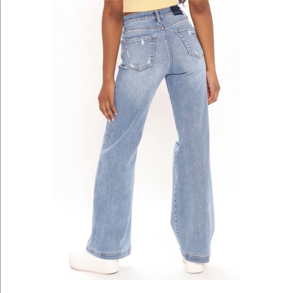 Distressed Wide Leg Jeans - Medium Blue Wash - Picture 4 of 4